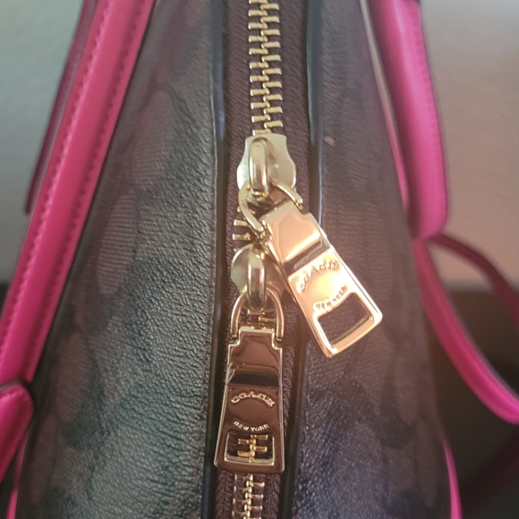 Coach SIERRA SATCHEL IN SIGNATURE - Picture 6 of 14